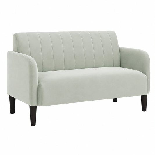 Elegantes Zweisitzer-Sofa aus Samt in Hellgrau für Wohnzimmer